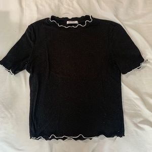 Cute little Zara crop top